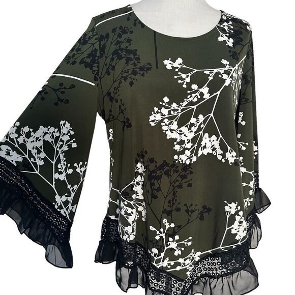 Flowy Green Floral Y2K Fairycore Whimsical Wide Long Bell Sleeve Goth Blouse Top - Picture 2 of 8